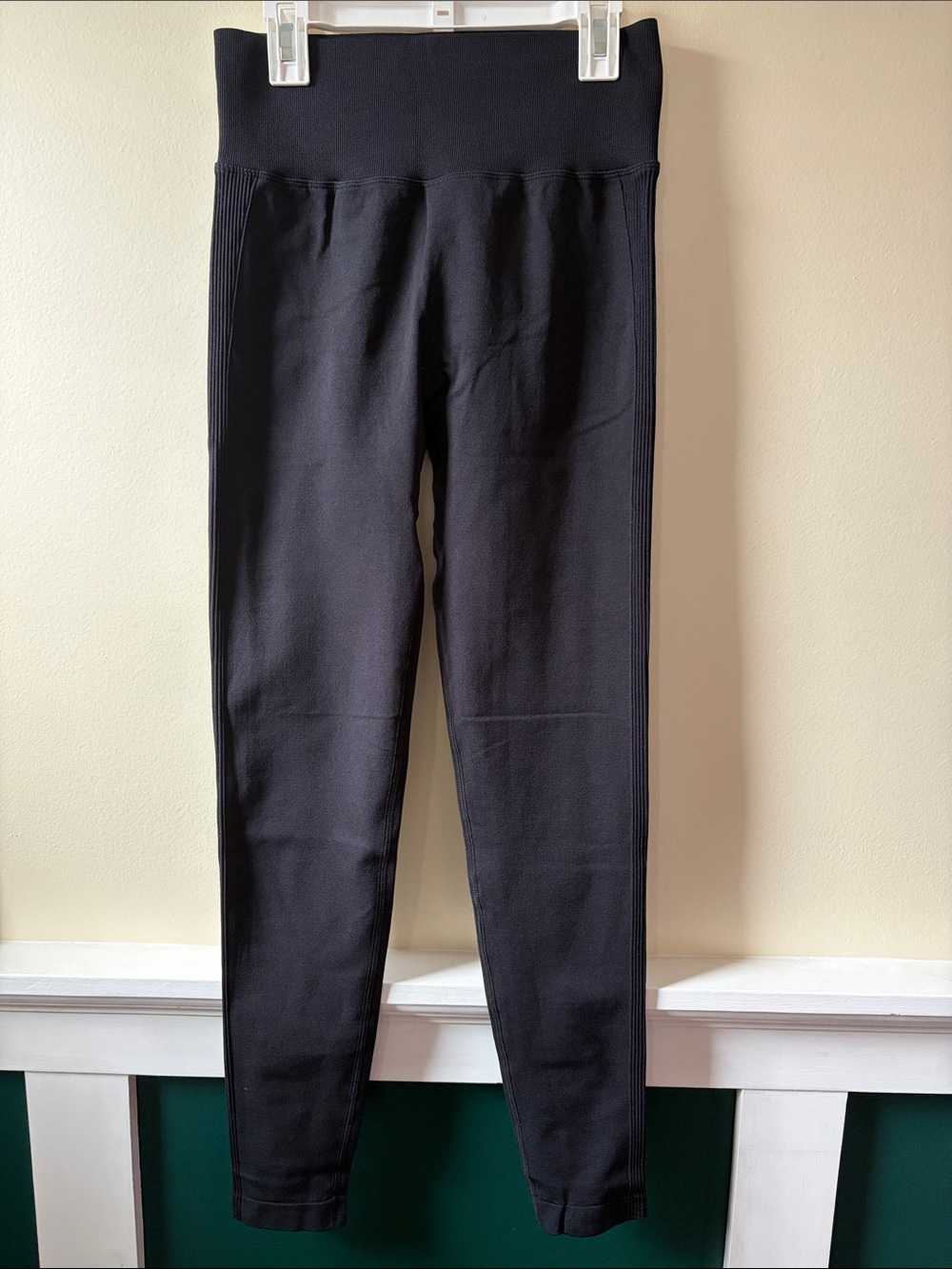 HALARA Black High-Waist Leggings